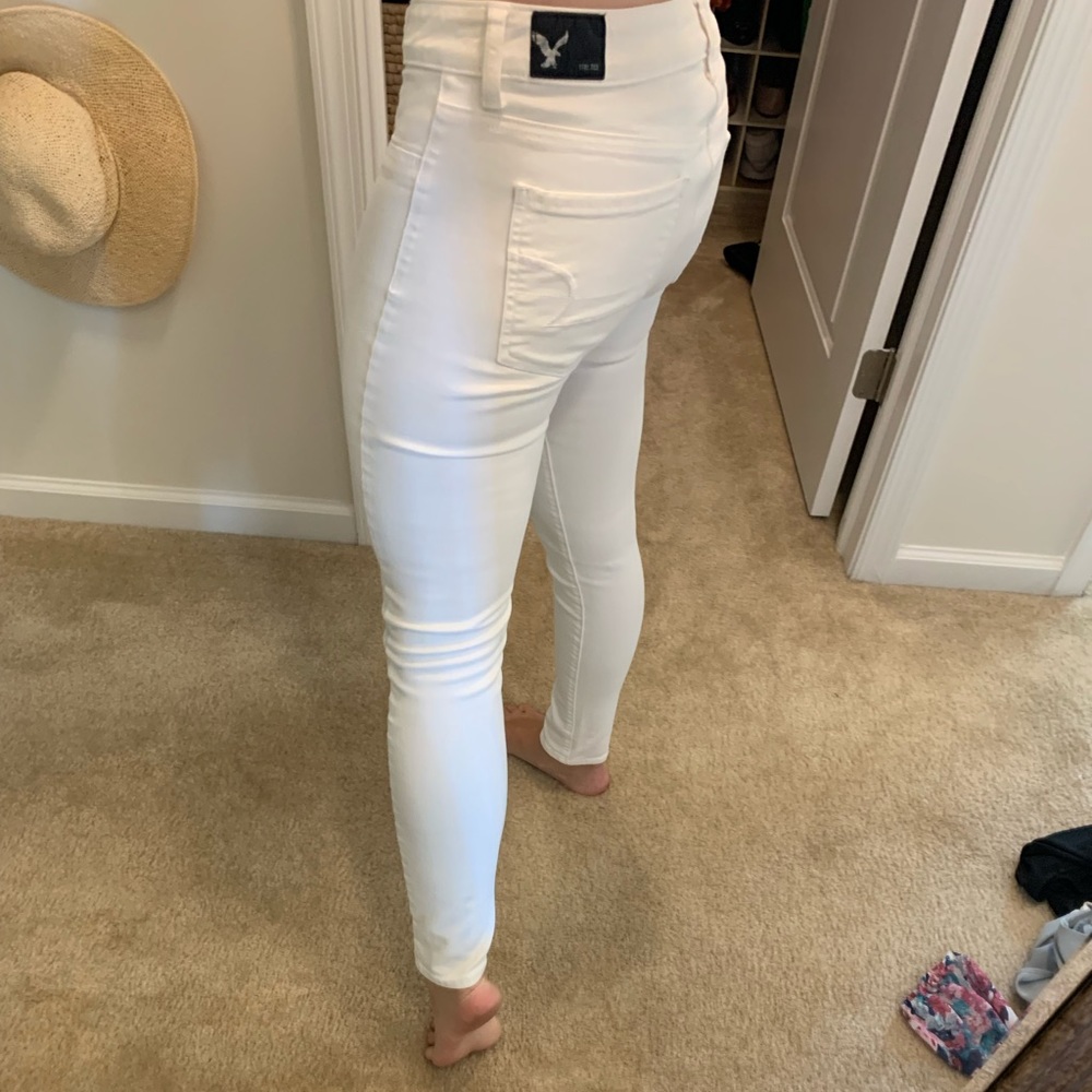 American Eagle White Jeans/Jeggings